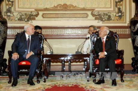 Активизируется сотрудничество между Хошимином и Санкт-Петербургом